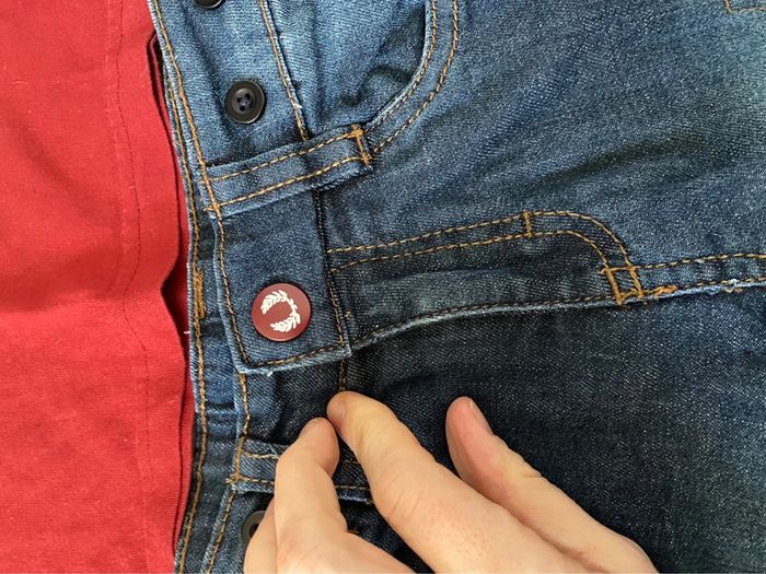 Tenue tape à l’œil 4 ans neuve - photo numéro 3