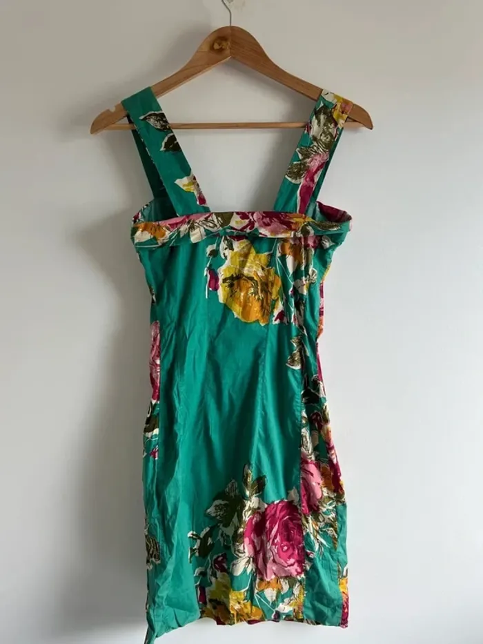 Robe verte fleurie - photo numéro 2