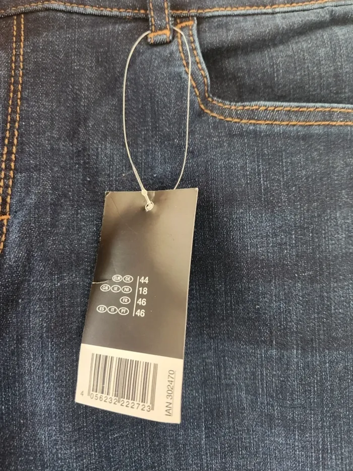 Jean super skinny taille moyenne – Neuf avec étiquette – Taille 46 FR - photo numéro 4