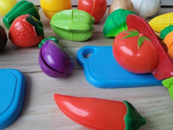 Lot de fruits et legumes à couper - jeu de cuisine.