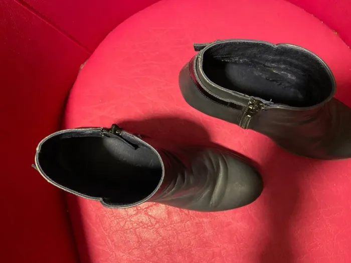 Bottines en cuir bleu marine taille 38 - photo numéro 5