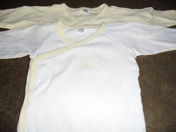 Lot de 2 bodies 12 mois