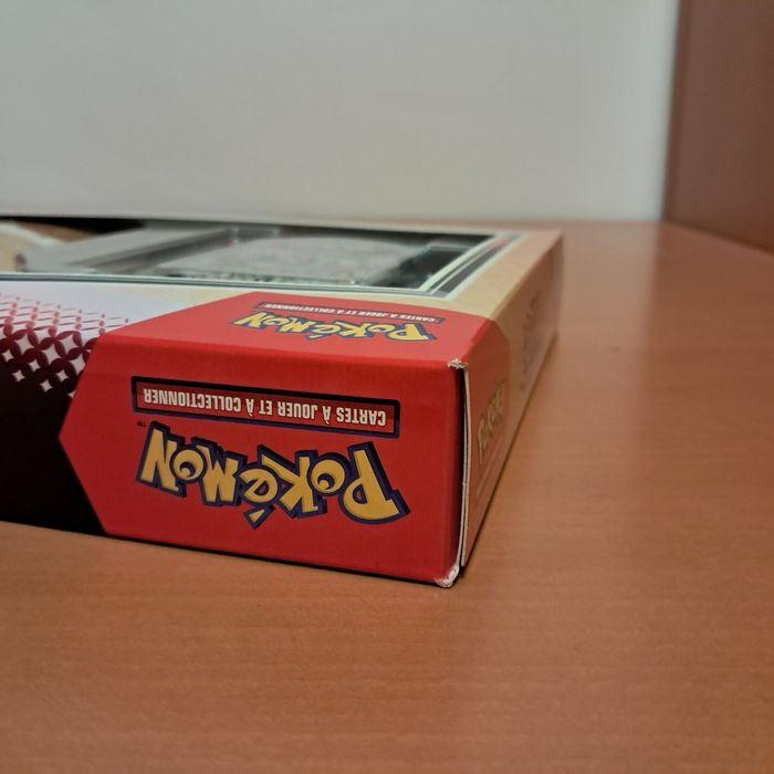Coffret accessoire  pokémon EV8.5 Evolutions prismatiques  scellés - photo numéro 4