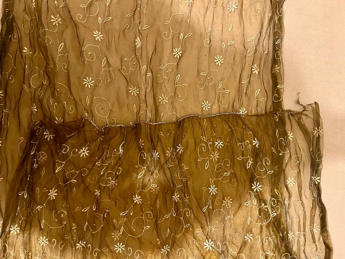 Paire de voilages marron brodés motif fleurs- Très bon état