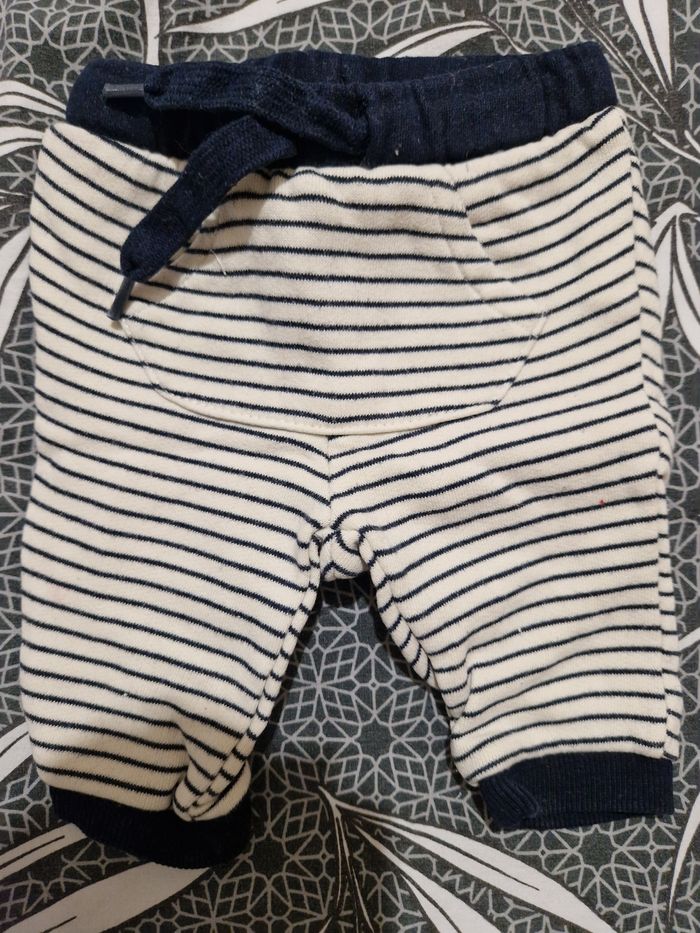 Ensemble 1 mois - photo numéro 3