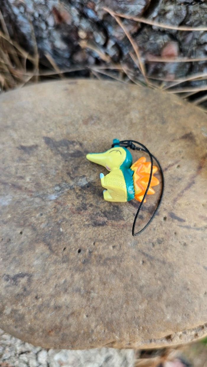 Super petite figurine Pokemon Nintendo porte clé hericendre - photo numéro 5