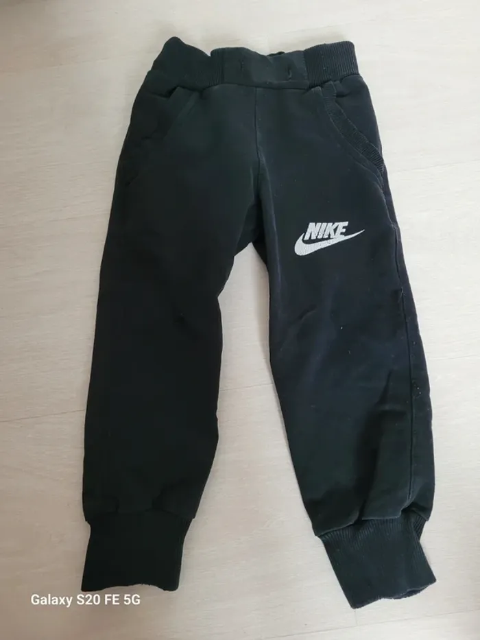 Jogging Nike 3 ans