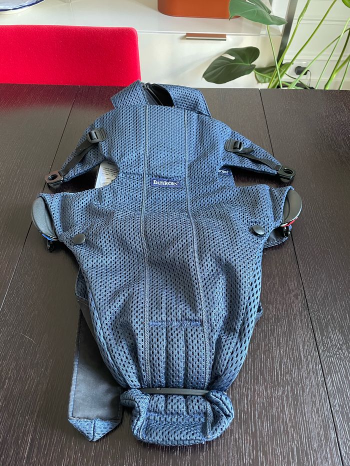 Porte bébé mini bleu marine mesh 3D babybjorn - photo numéro 2