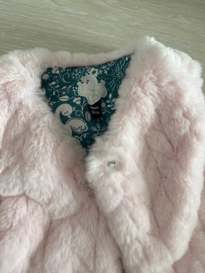 Veste rose fouree - photo numéro 2