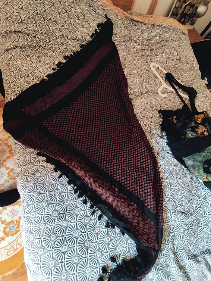 Chèche noir et bordeau - photo numéro 5