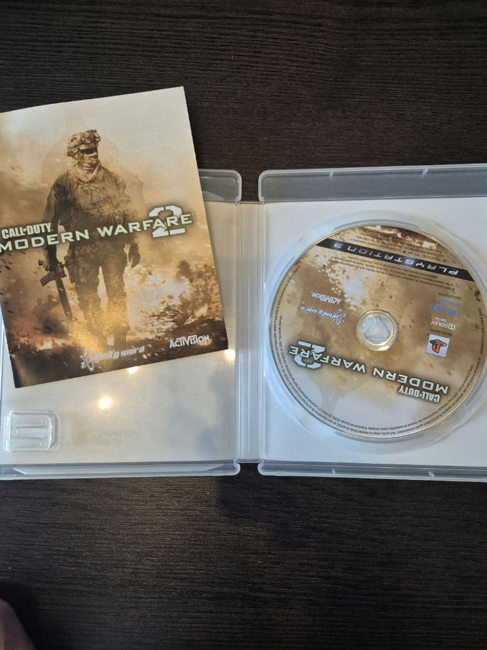 PS3 Call duty Modern Warfare 2 - photo numéro 2