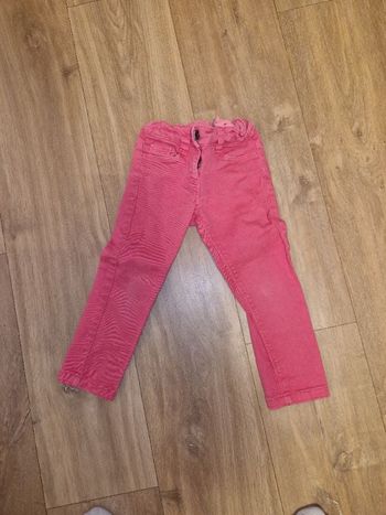 Jeans rose tao 4 ans