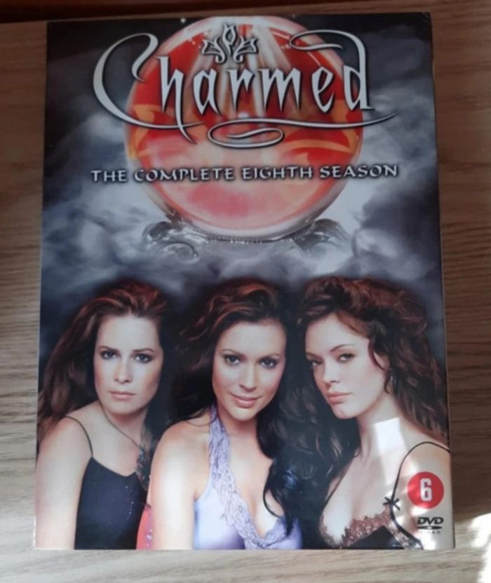 💿 Coffret Intégral Charmed – Saisons 1 à 8 (48 DVD) - photo numéro 7
