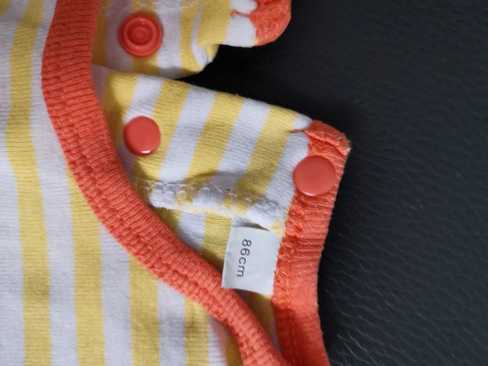 Bodies manches courtes 18 mois - photo numéro 2