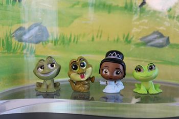 Doorables lot figurines la princess et la grenouille