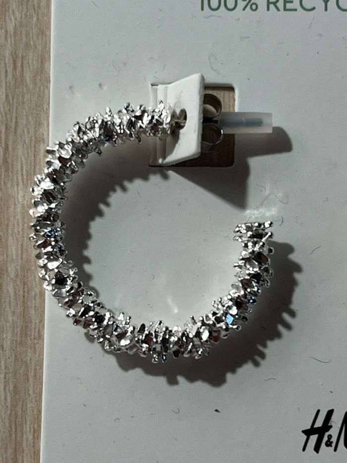 Boucles d’oreilles - H&M - neuves - photo numéro 2