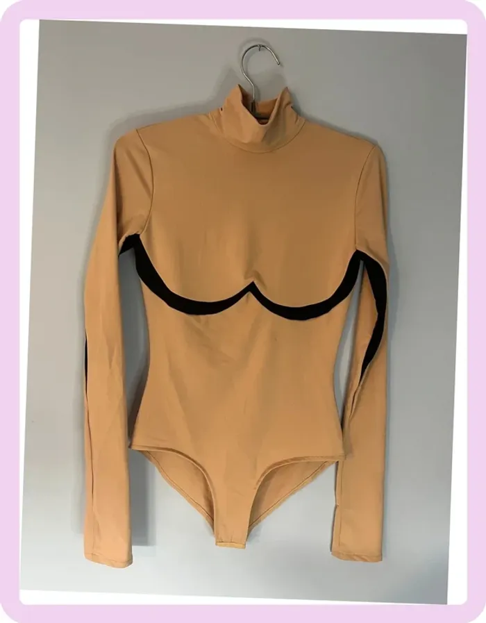 Body Vivons beige & noir – taille M – manches longues, chic graphique