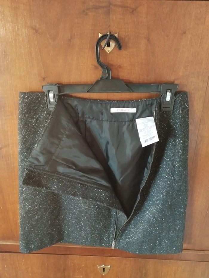🖤Jupe grise argentée - fermeture éclair - Laine Soie - Neuve - Taille 38 - Camaïeu🖤 - photo numéro 2