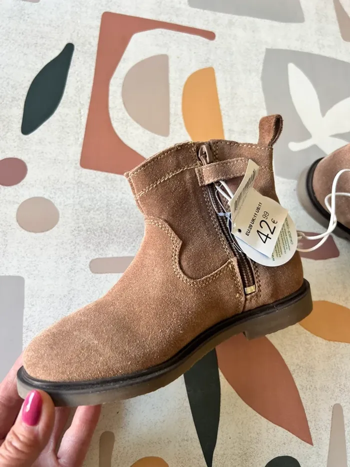 Jolies Boots en croûte de cuir Okaïdi neuves 29 - photo numéro 3