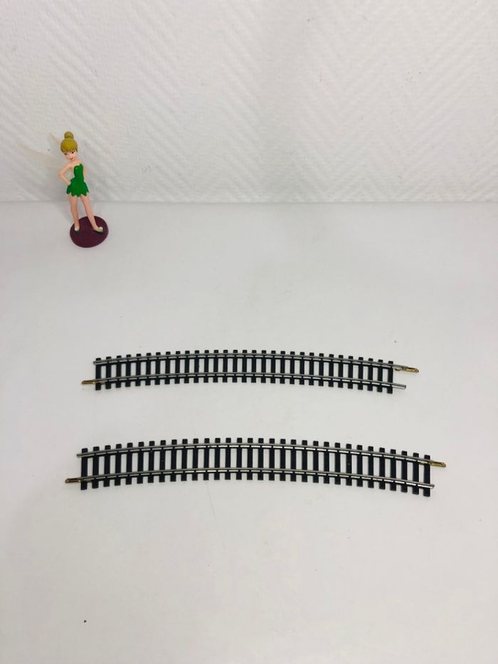 2 rails courbes Jouef R=44 R=17 /2