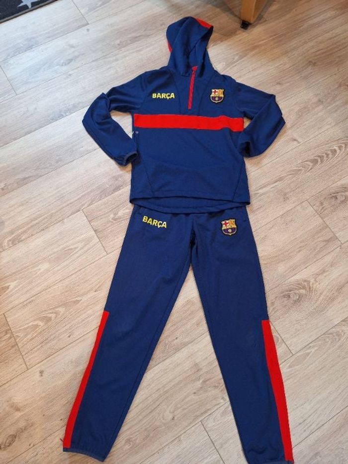 Ensemble jogging FCB