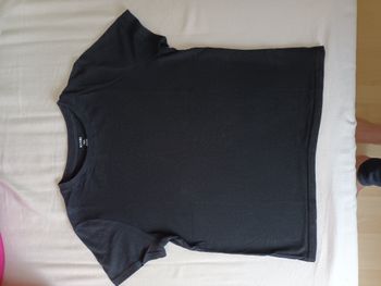 tee-shirt noir