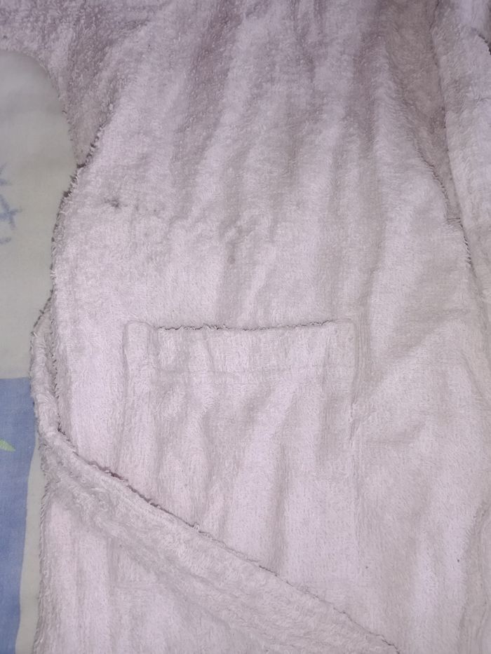 Peignoir, sortie de bain 6-8 ans - photo numéro 2