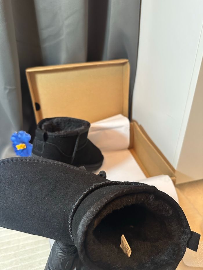 Botte Ugg Classic Ultra Mini - NOIR - photo numéro 6