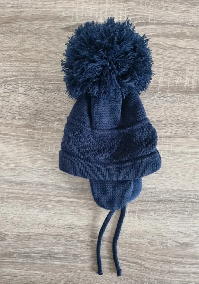 Bonnet pompon doublé polaire
