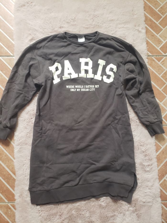 Pulls robe