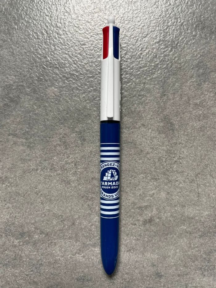 Stylo bic 4 couleurs Armada