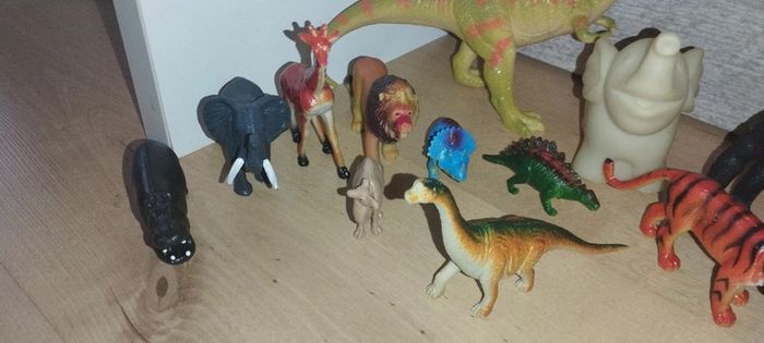 Lot de dinosaures et Lot animaux de la savane - photo numéro 2