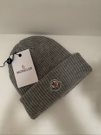 Bonnet Moncler Gris