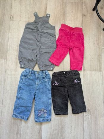 Lot 4 pantalons chaud d'hiver 12 mois