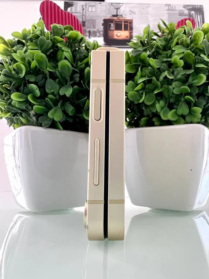 SAMSUNG · GALAXY Z FLIP 6 · 512 Go · Or - photo numéro 8