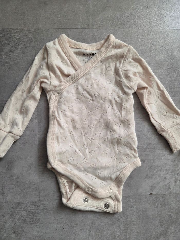 Lot de 3 bodies ML kiabi 1mois - photo numéro 2