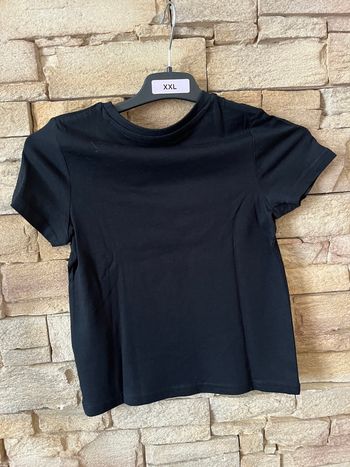 Tshirt neuf 6 ans