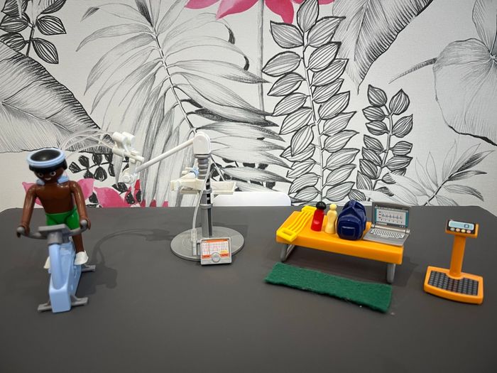 Playmobil hôpital 3 niveaux complet - photo numéro 9