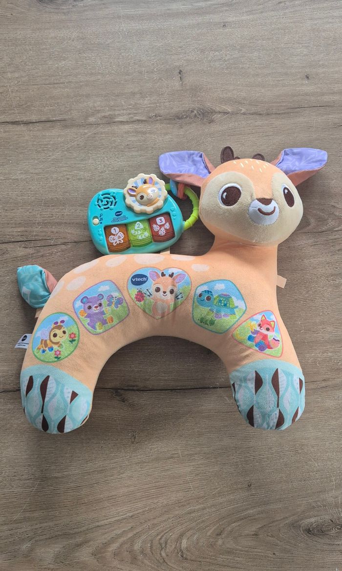 Mon coussin d'éveil sensoriel biche