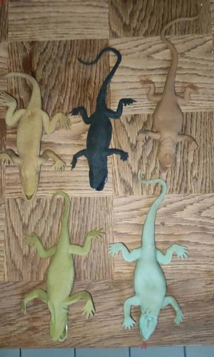lézards en plastique - photo numéro 2