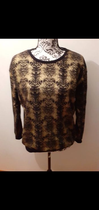 Sweat Couleur noir doré