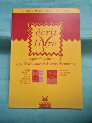 Ecrit livre apprendre à lire au CP