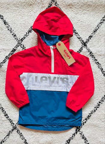 Coupe vent Levi’s taille 4 ans neuf 