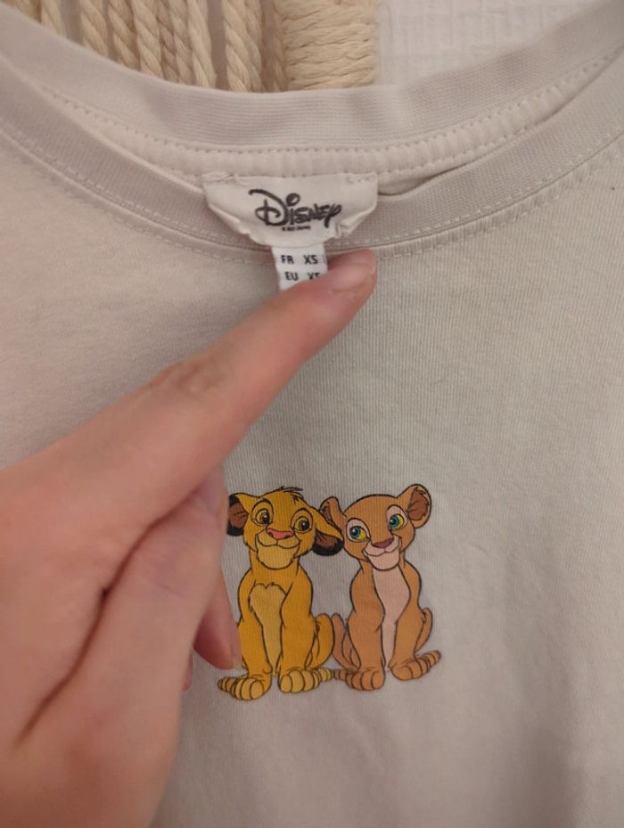 Tee shirt Disney taille. Xs - photo numéro 3