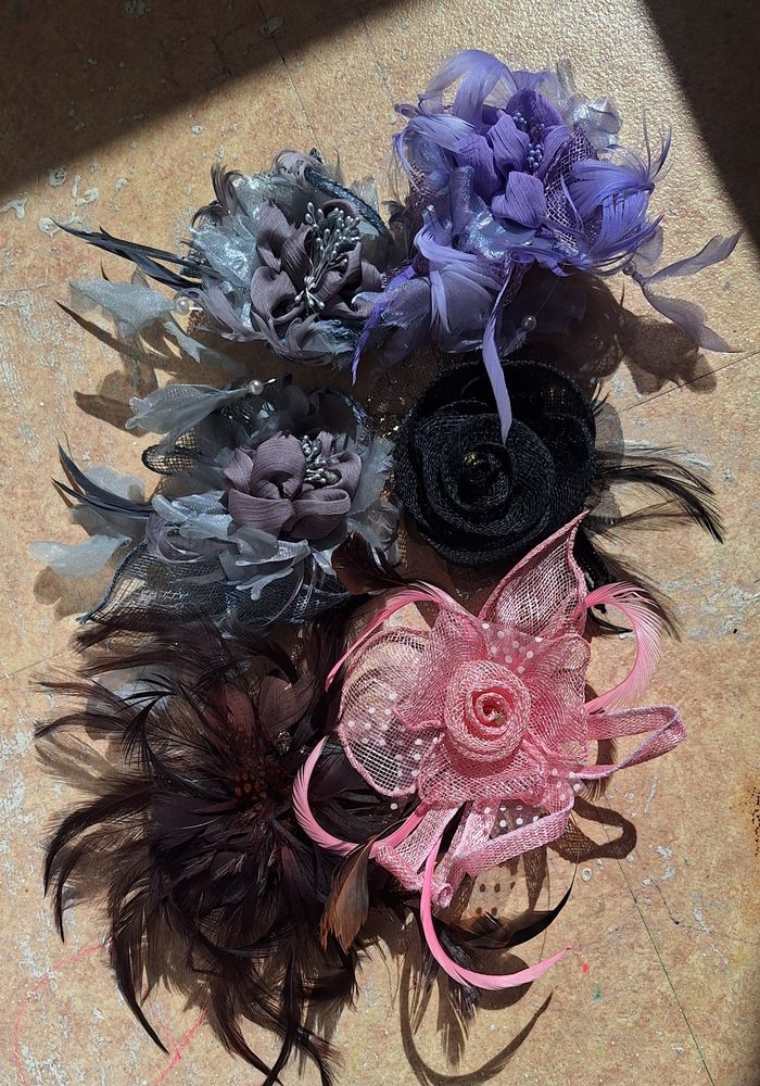Lot 6 pinces fascinators décoratives multicolores
