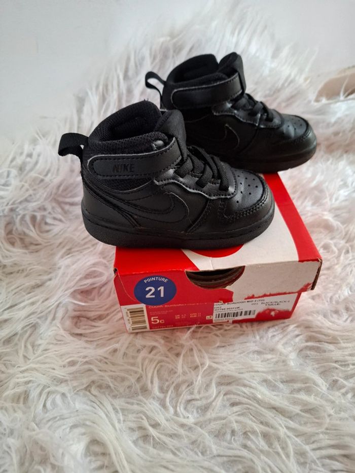 Basket Nike montante noire - photo numéro 3