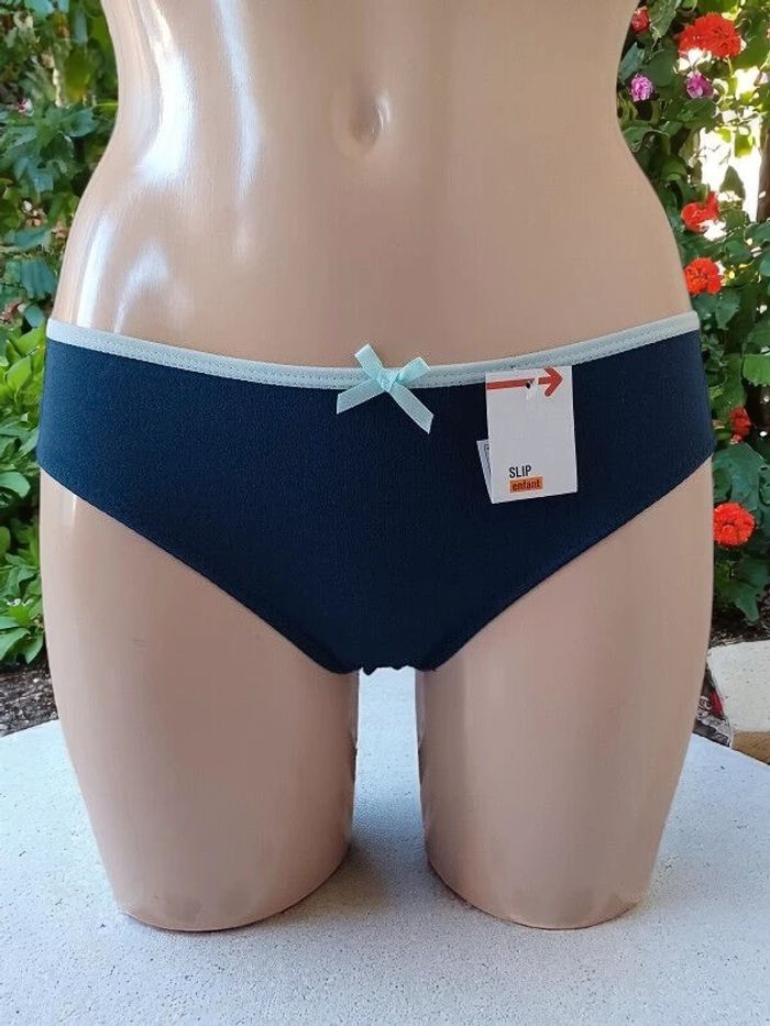 Lot de 4 Slips fille 6/8 ans - photo numéro 2