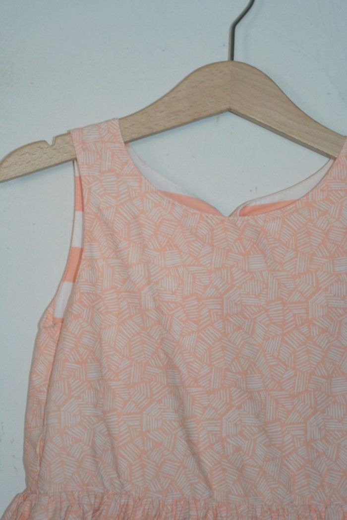 Robe réversible Kiabi taille 5 ans - photo numéro 4