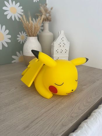 Lampe / veilleuse Pikachu endormi