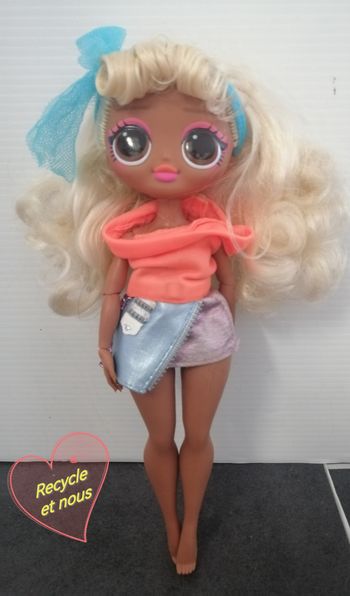 poupée lol articulable blonde